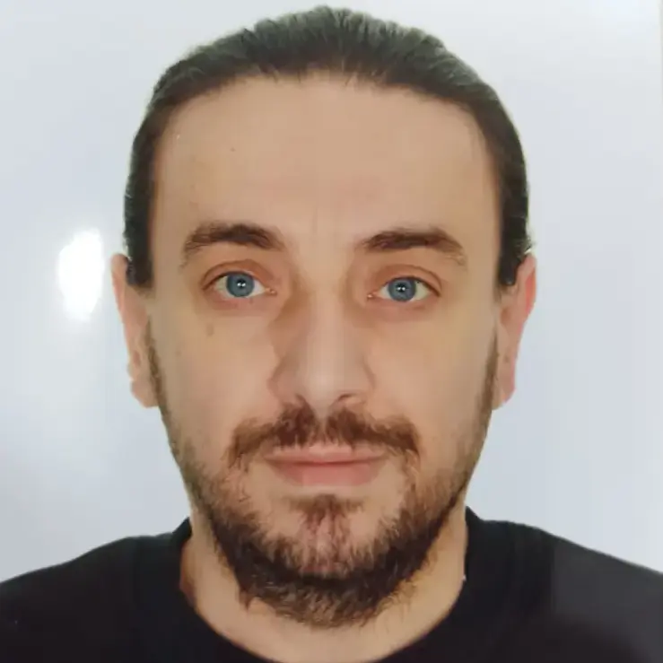 Samet Seyis - Müdür